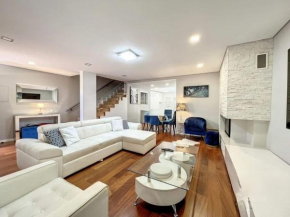 Freer Villa